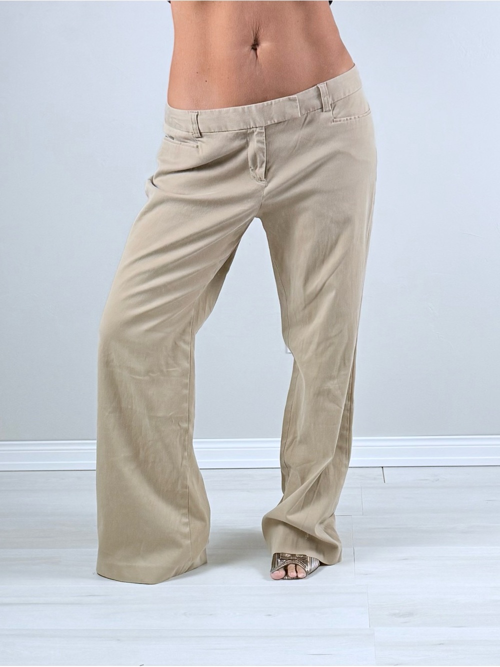 GAP Wide Leg Chino Low Rise trouser in Light Khaki Y2K